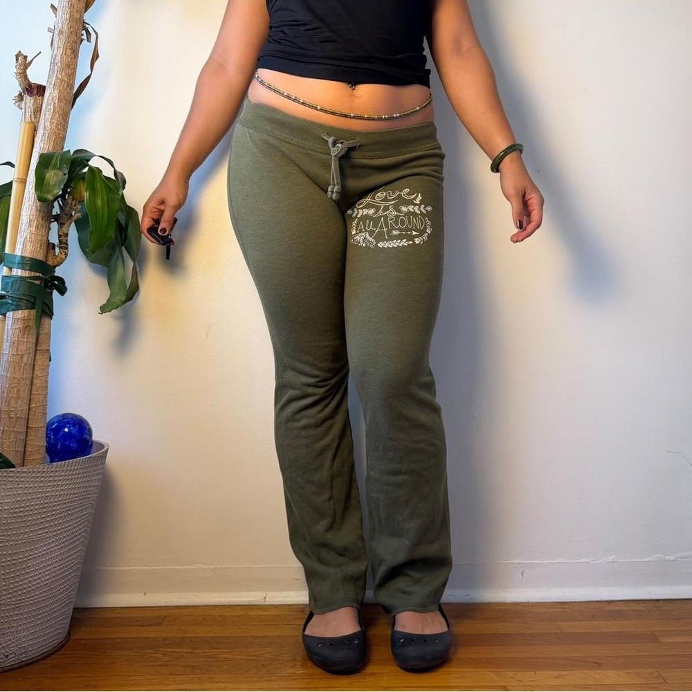 Mossimo Olive Green Lowrise Sweatpants Embroidered Boho Floral Y2K Track Pants M - Picture 2 of 8